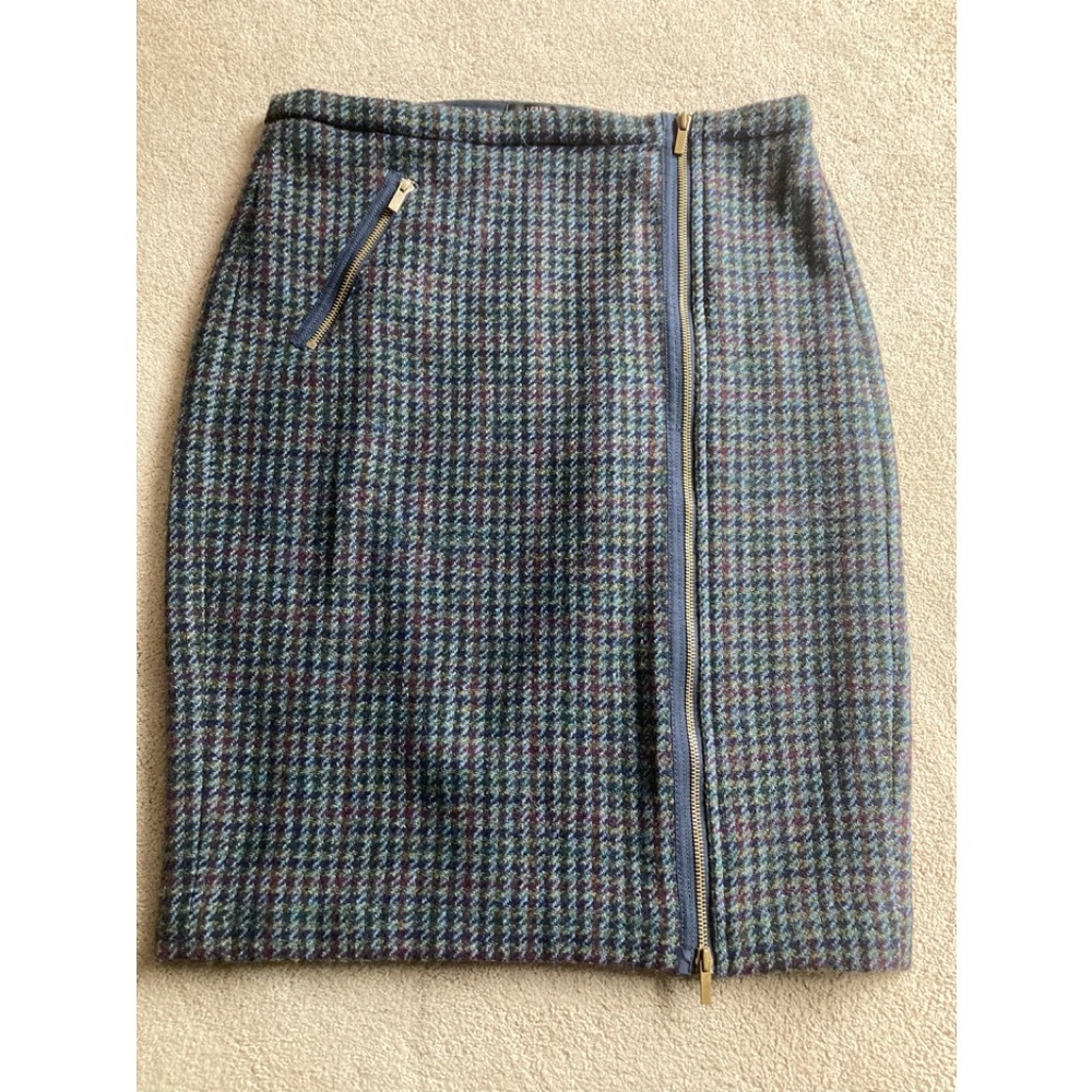 Plaid wool lined skirt for fall though winter season